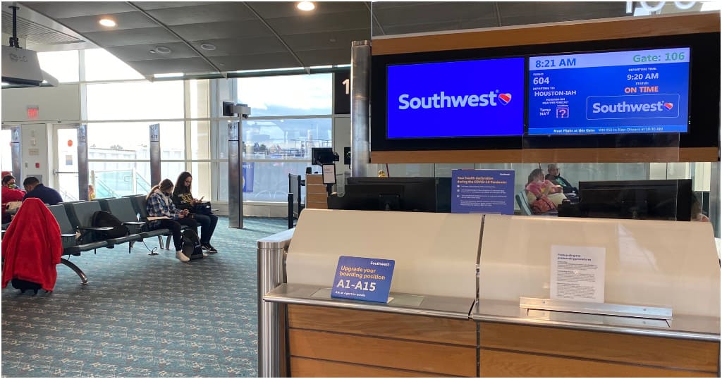 Southwest Gate Desk